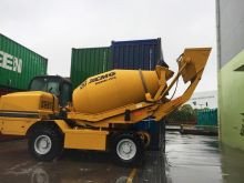 XCMG Manufacturer SLM4 4m3 Small Self Mixing Concrete Truck for Sale